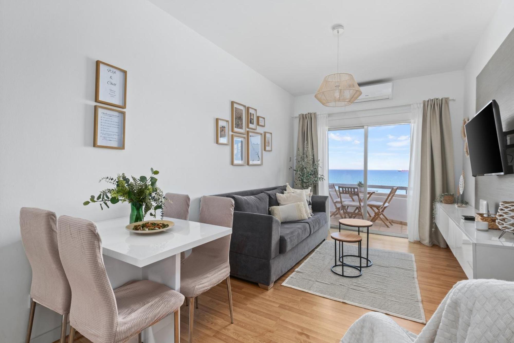 Lazuli Sea View Beachfront- Ap 61 Larnaca Exteriér fotografie